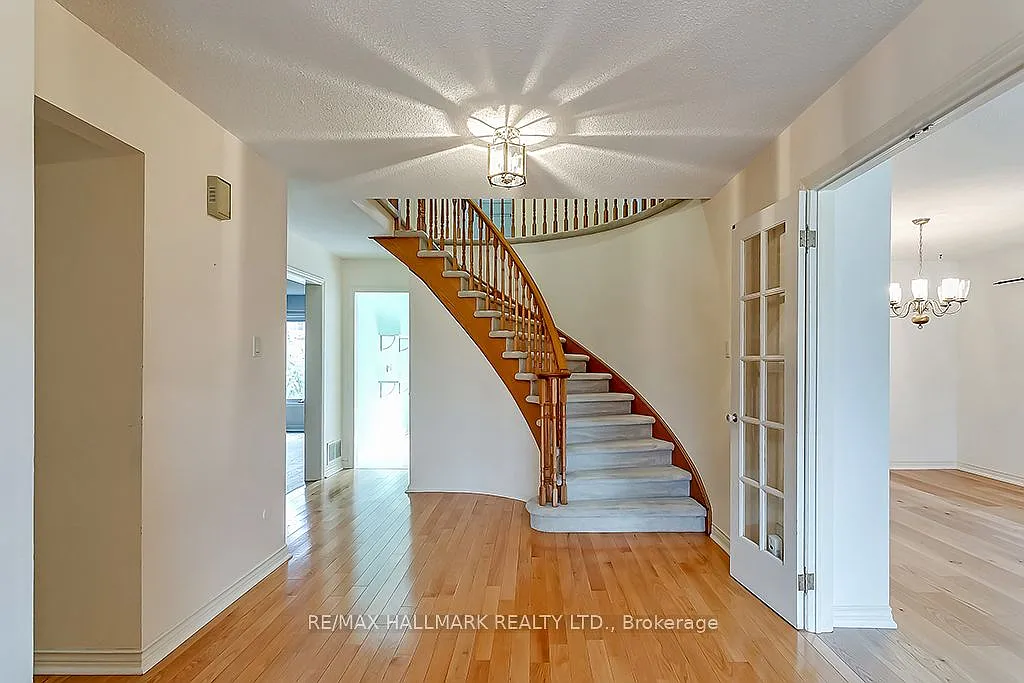 4 bed, $4,300 — Photo 2