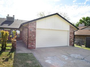 4613 S 72nd East Pl, Tulsa, OK 74145
