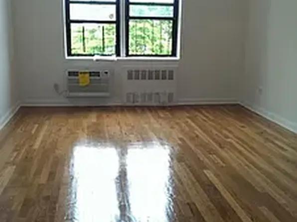 1577 East 17th Street image 5 of 9