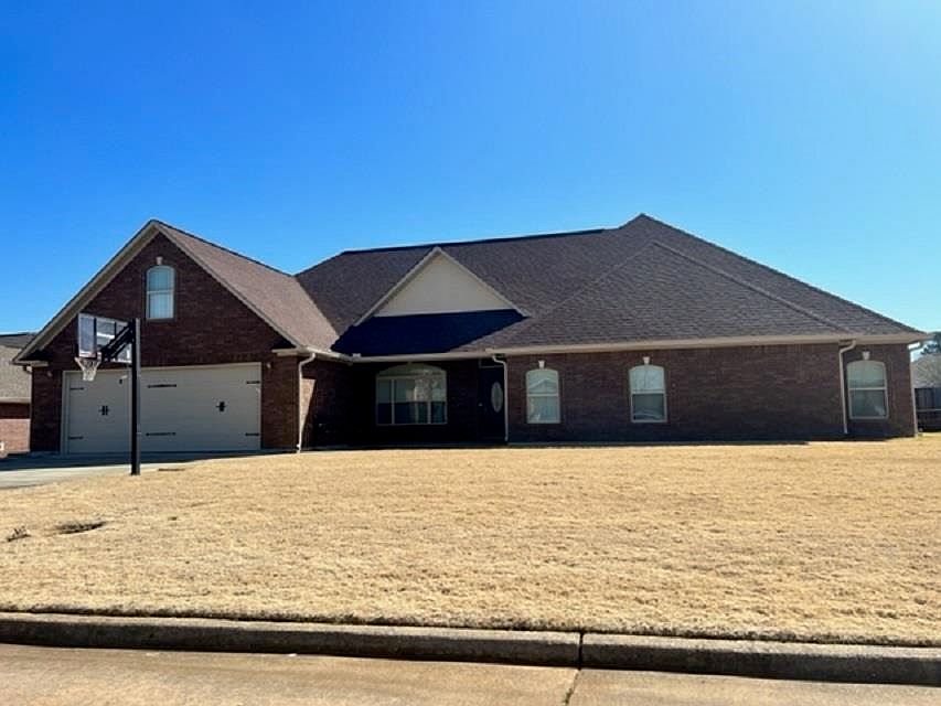 1st image of 340 Meadowridge Cir