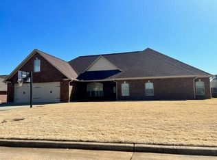 340 Meadowridge Cir, Texarkana, AR 71854