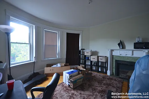1822 Beacon St #17 Photo 1