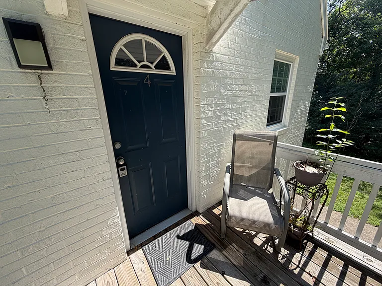 578 Harrop Ln #4 — Photo 5