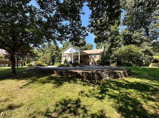 2429 Hunter Mill Rd, Vienna, VA 22181