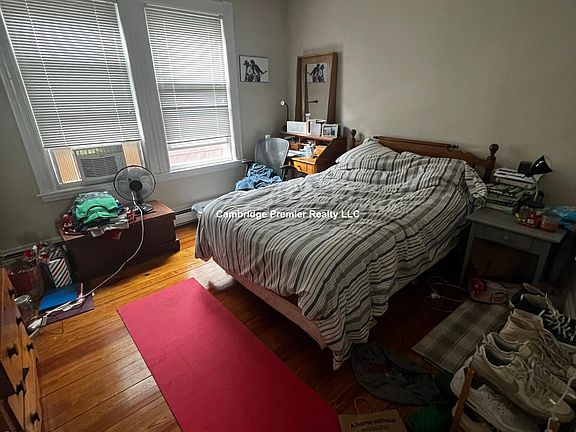 5th image of 18 Clary St #83