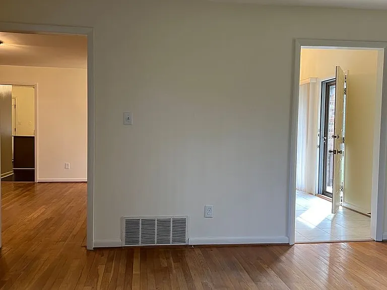 8 Butler Pl — Photo 10