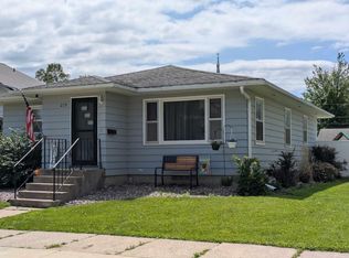 219 3rd Ave E, Cresco, IA 52136