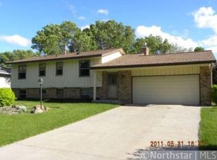 7196 145th St W, Apple Valley, MN 55124