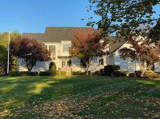 61 Fieldstone Rd, Skillman, NJ 08558