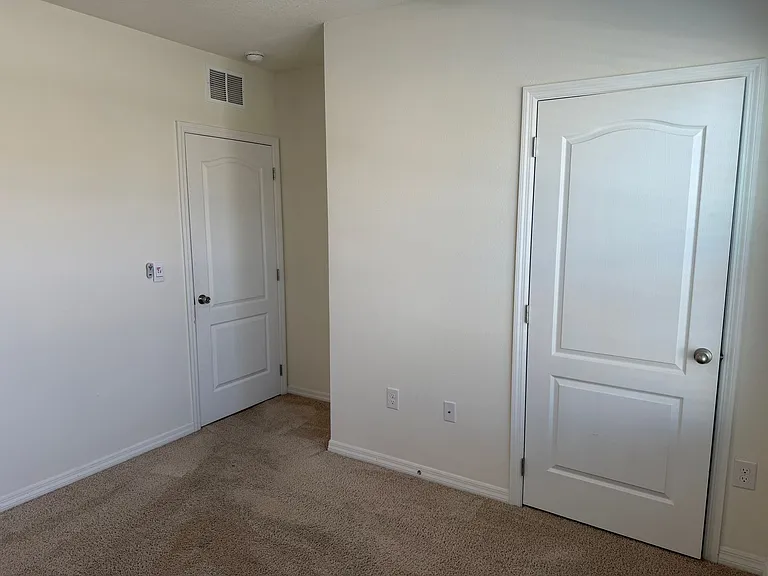 1792 Henin Cir — Photo 11