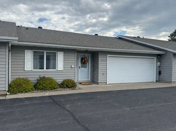 1304D McNally Dr, Winona, MN 55987
