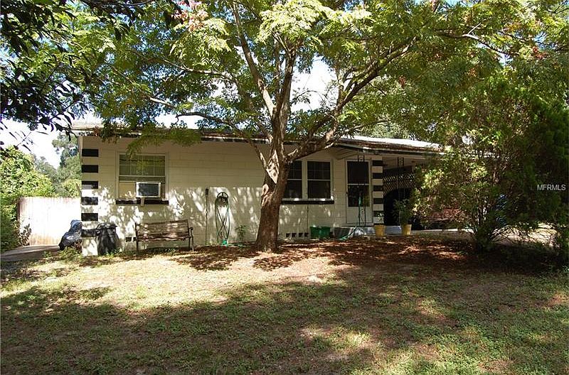 1st image of 133 Aspen Ave