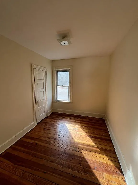 1213 Oswego St — Photo 3