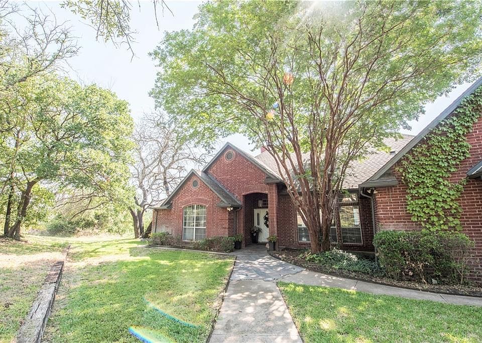 1st image of 133 Woodland Hills Dr