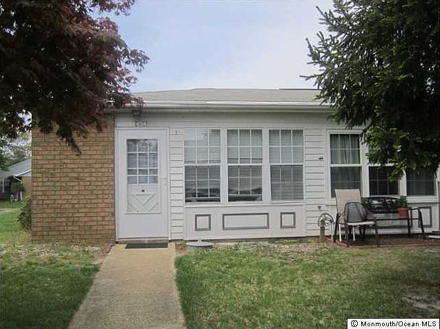 2nd image of 43 Cambridge Circle #A