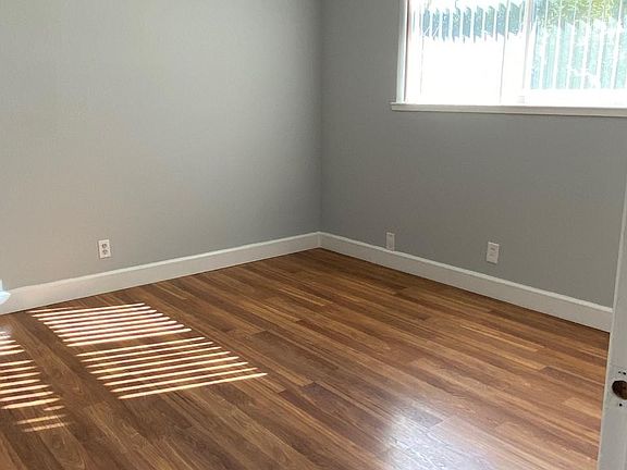 5th image of 636 La Grande Dr APT 8
