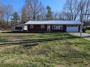 111 W Hickory St, Bluford, IL 62814