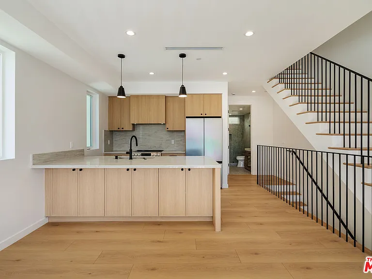 6765 Lexington Ave #A — Photo 6