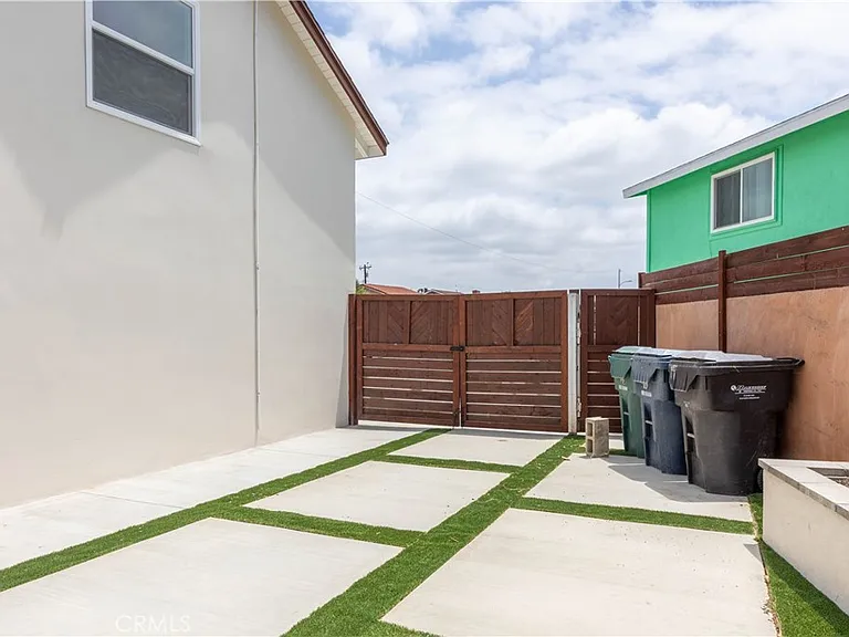16708 Oleander Cir — Photo 47