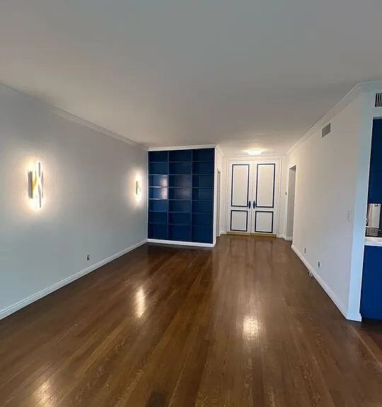 1131 Alta Loma Rd #208 — Photo 3