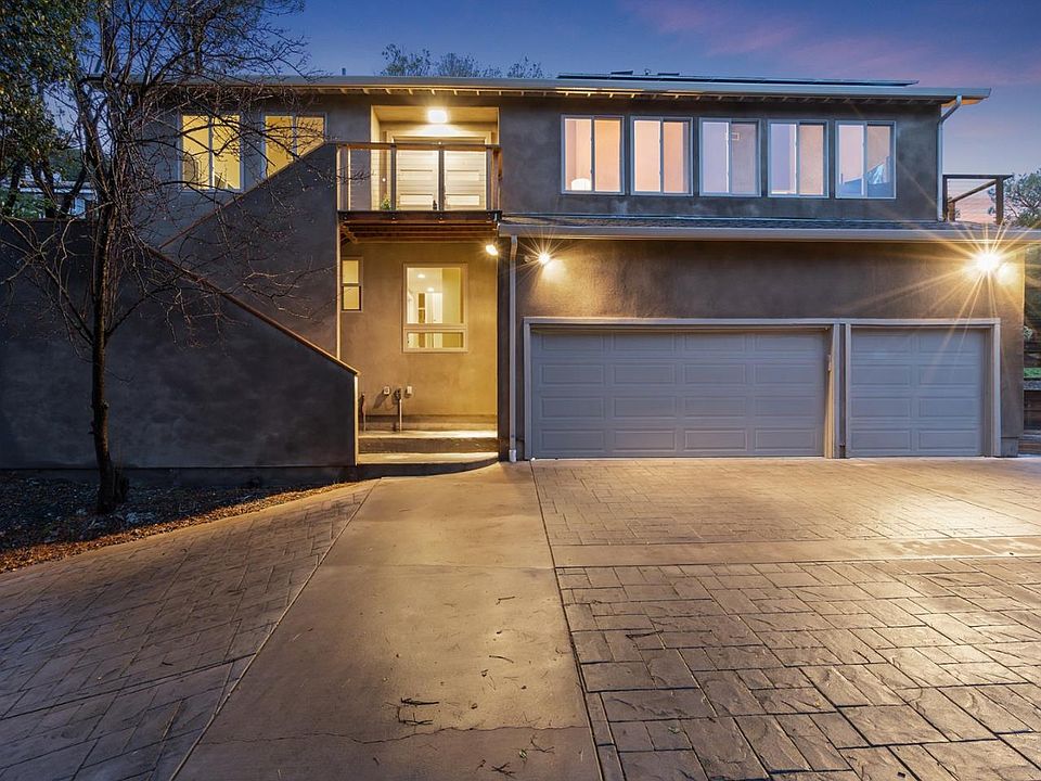 1st image of 21043 Canyon View Dr