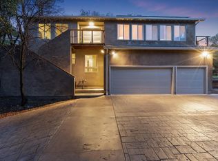 21043 Canyon View Dr, Saratoga, CA 95070