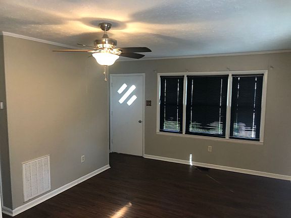 5th image of 1741 Holly Dr