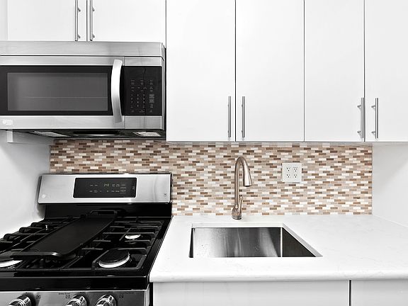 5th image of 35 W 118th St APT 2