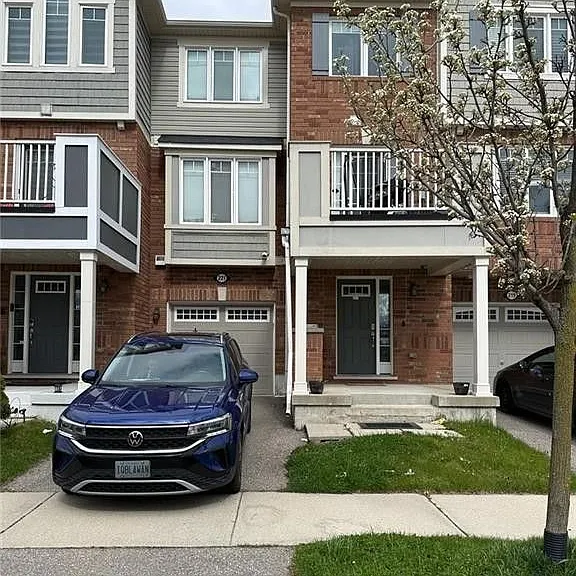 221 Slingsby Lndg — Photo 1