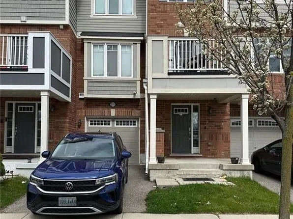 221 Slingsby Lndg, Milton, ON L9T 8N5