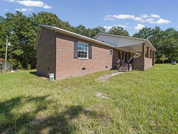 3rd image of 164 Joy Rd
