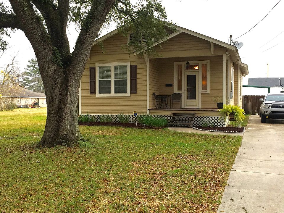 1st image of 748 Avenue B