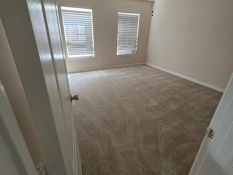 8961 Town Center Cir — Photo 8