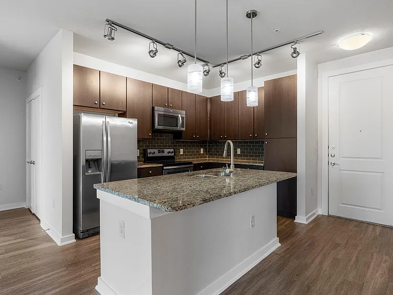 1900 Barton Springs Rd #4017 — Photo 4