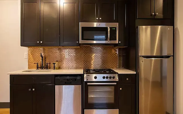 Rented by Reavis | media 25