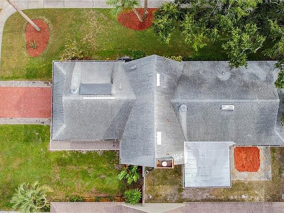 4th image of 3439 Pico Dr
