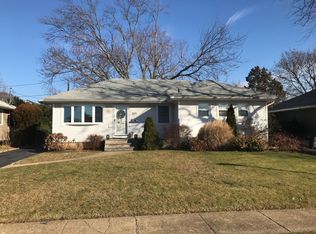 1031 Johnston Ave, Wantagh, NY 11793