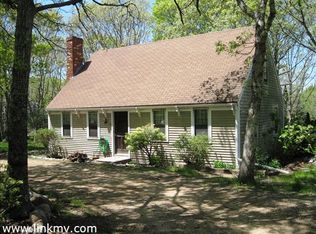 27 Schoolhouse Vlg, Oak Bluffs, MA 02557