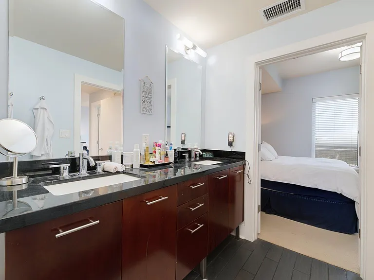 603 Davis St #1808 — Photo 16