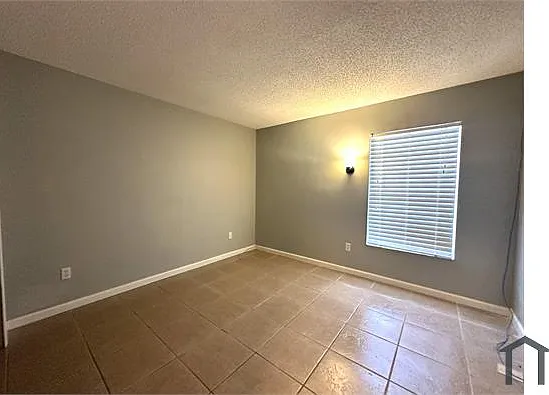 16317 Okeechobee Blvd — Photo 19