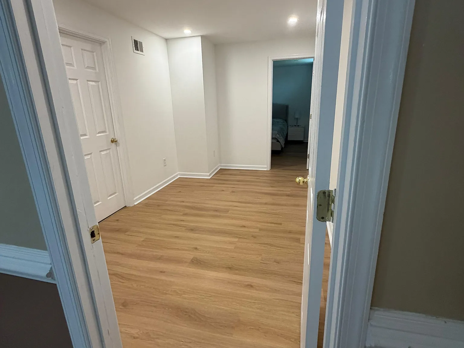 2 bed, 1400 sqft, $1,600 — Photo 3