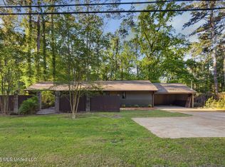 1917 E Northside Dr, Jackson, MS 39211
