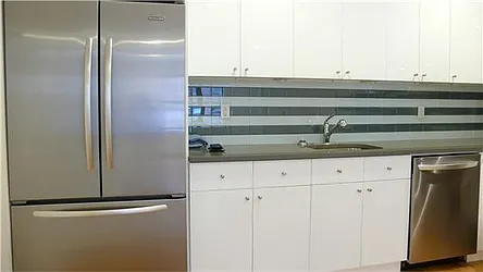 Rented by R New York