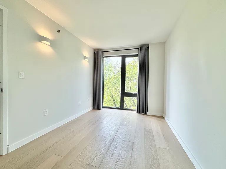 136-80 41st Ave #5C — Photo 10
