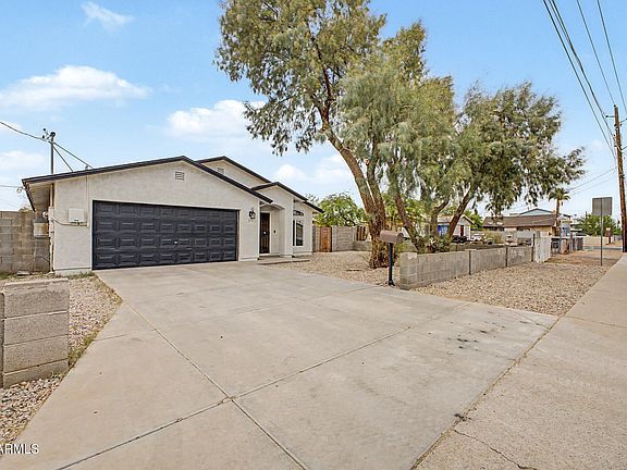 2nd image of 1228 S 15TH Avenue