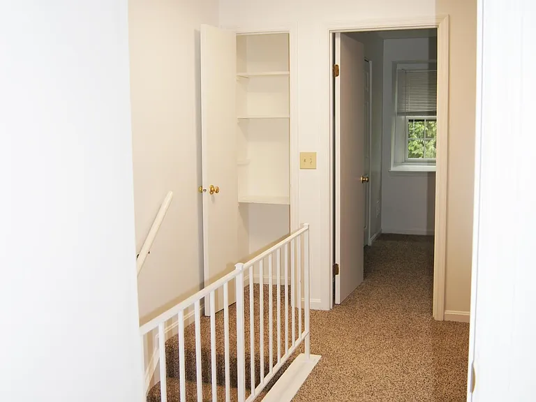 9771 Bunker Hill Ln — Photo 15