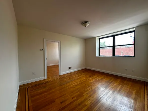 311 Baltic Street image 1 of 7