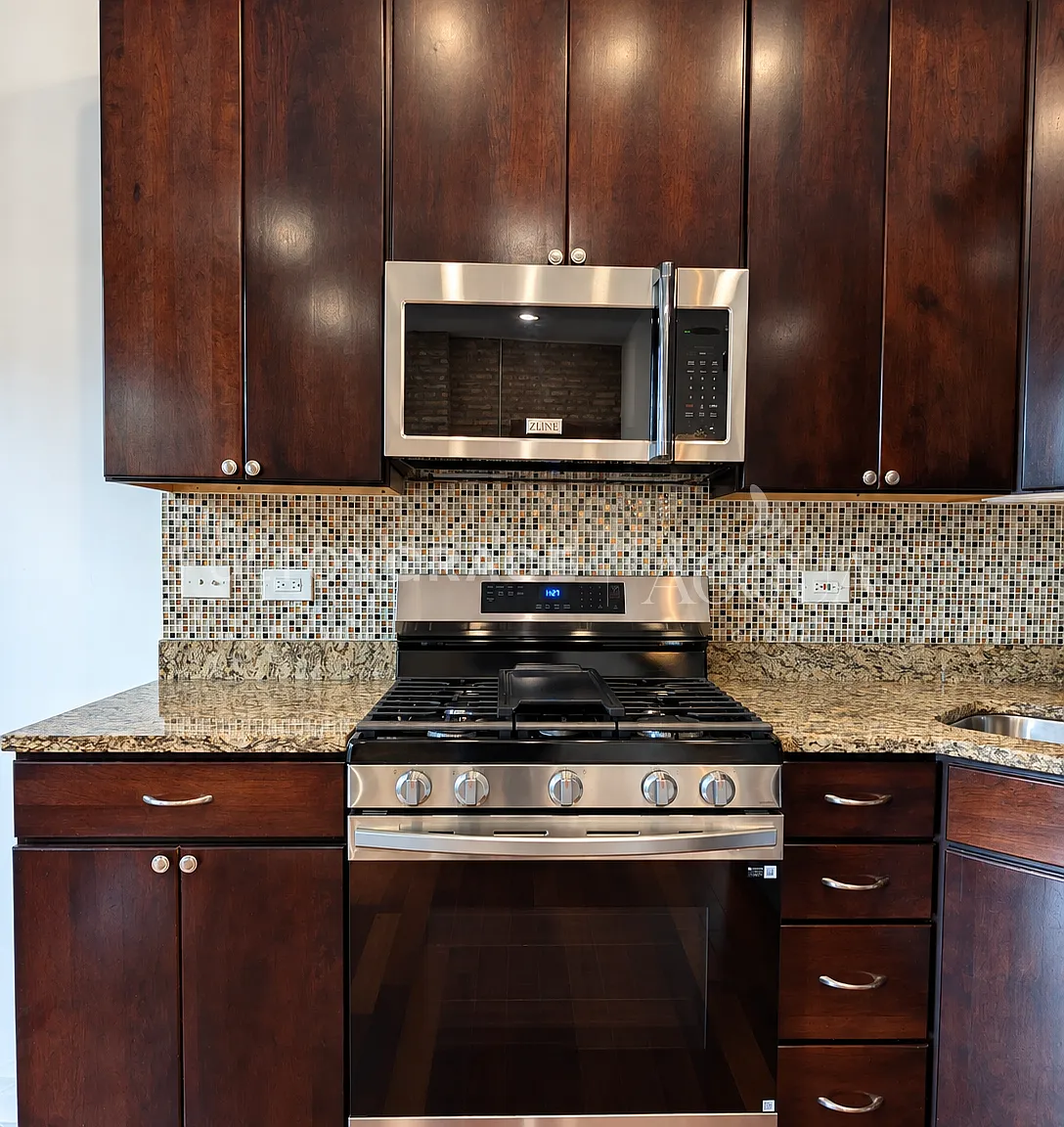 2 bed, 1.0 bath, 800 sqft, $2,795 — Photo 2