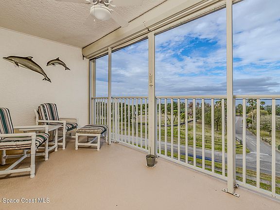 5th image of 742 Bayside Dr Unit 504
