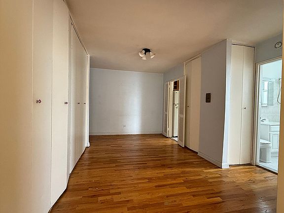 5th image of 1200 Gravesend Neck Rd APT 4E